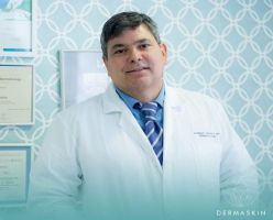 medicos dermatologia medico quirurgica venereologia cartagena Rodrigo Jose Velez Bustillo