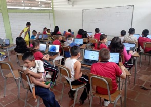 Ecopetrol y Computadores para Educar entregaron equipos de cómputo en 21 municipios